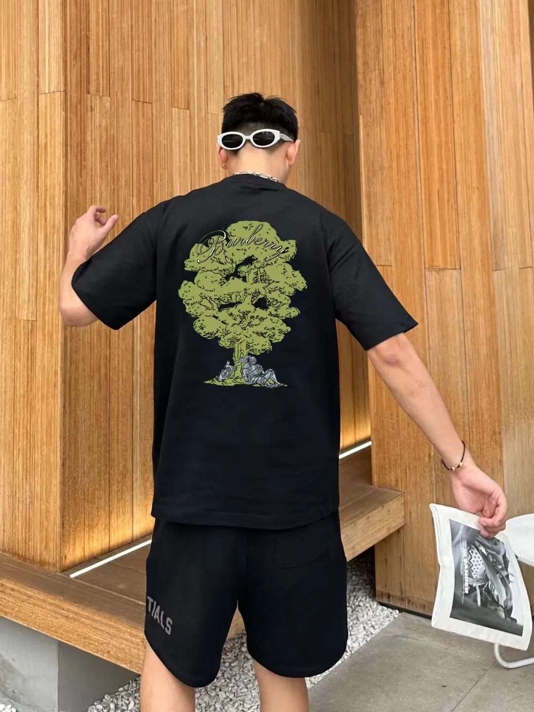 P80✨🔥 [Burberry] 2026FW Year of the Horse Limited Short Sleeve T-shirt War Horse Letters LOGO Print Premium 26s Double Yarn 300 Grams Fabric Heavy Fabric Customized Drawer Ribbing Same Cylinder and Dye Three Standards Complete Men and Women Same Style Color: Black White Cyan Red Size: S M L XL 2XL